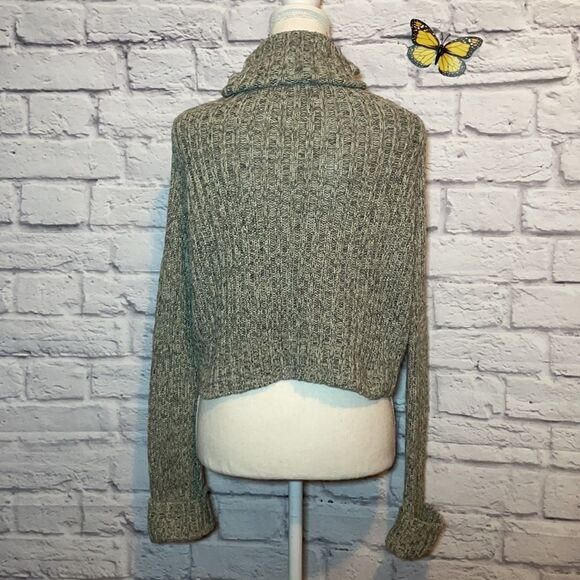 KISMET Turtle Neck Long Sleeve Cropped Sweater Size Small - Picture 5 of 8